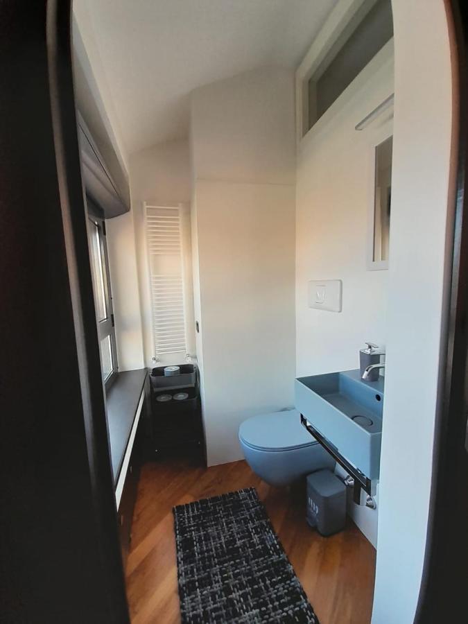 Apartmán Bilocale Vista Mare Con Terrazzo-Porto Antico- Parcheggio Scontato Janov Exteriér fotografie