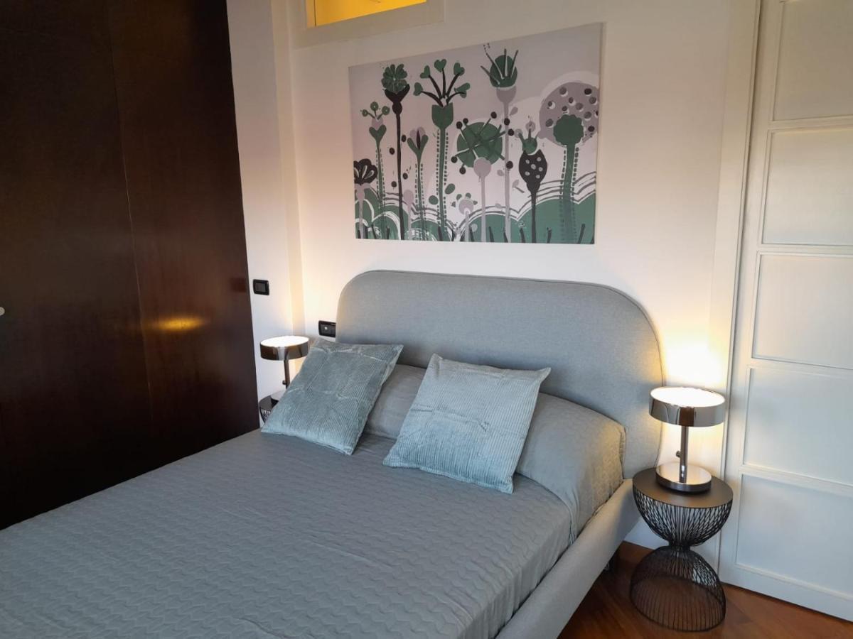 Apartmán Bilocale Vista Mare Con Terrazzo-Porto Antico- Parcheggio Scontato Janov Exteriér fotografie