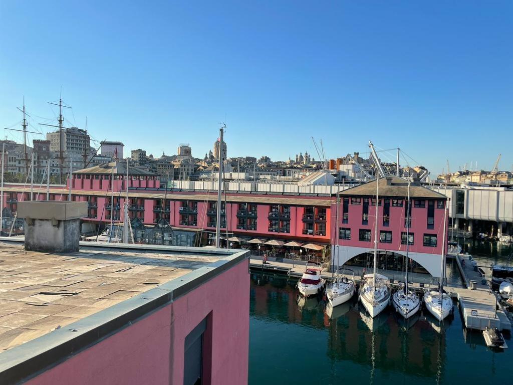 Apartmán Bilocale Vista Mare Con Terrazzo-Porto Antico- Parcheggio Scontato Janov Exteriér fotografie